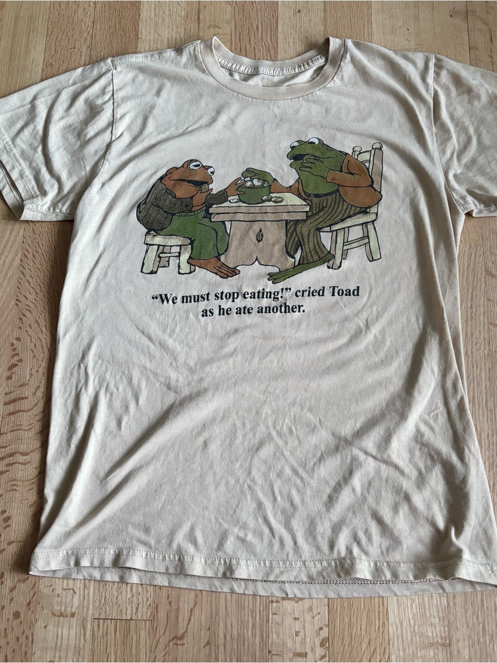 Cream Graphic Frog Cartoon Short Sleeve Tee